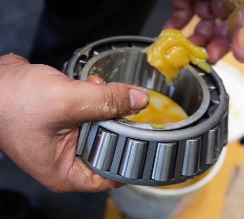 Trusted Lubricants Supplier for Industries